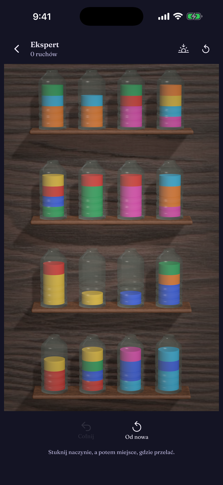 A denser Expert board of colourful vessels